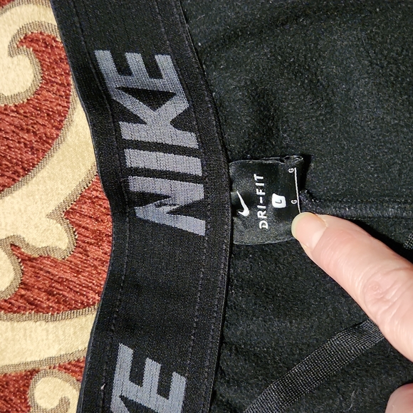Nike Dri-Fit black sweatpants - Picture 6 of 9